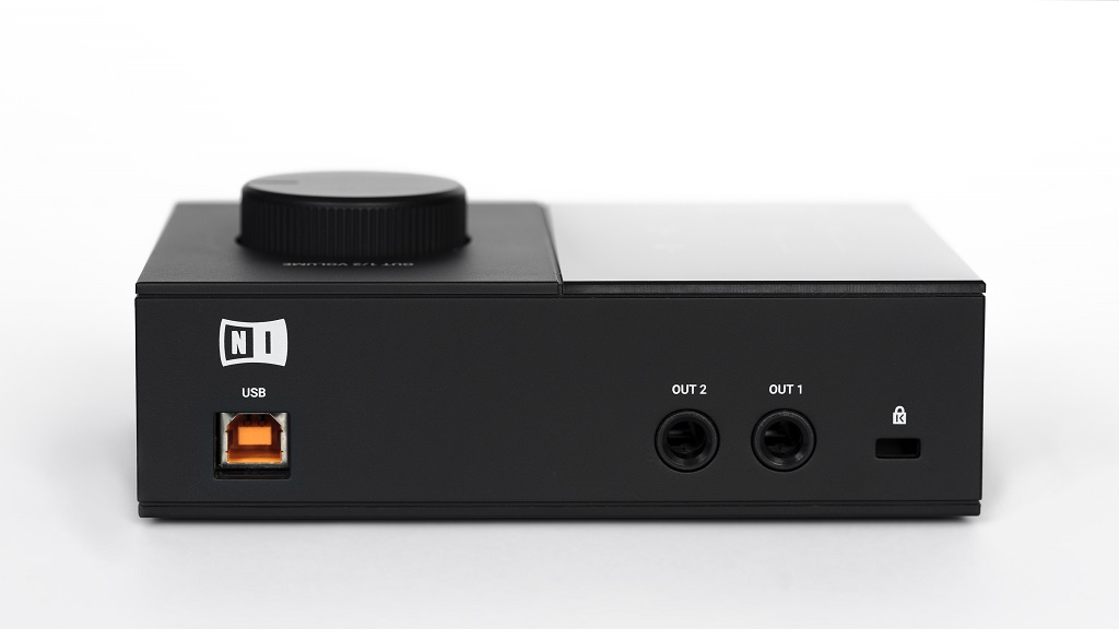 Native Instruments Komplete Audio 2 – Audio Interface im Test | SOUND ...