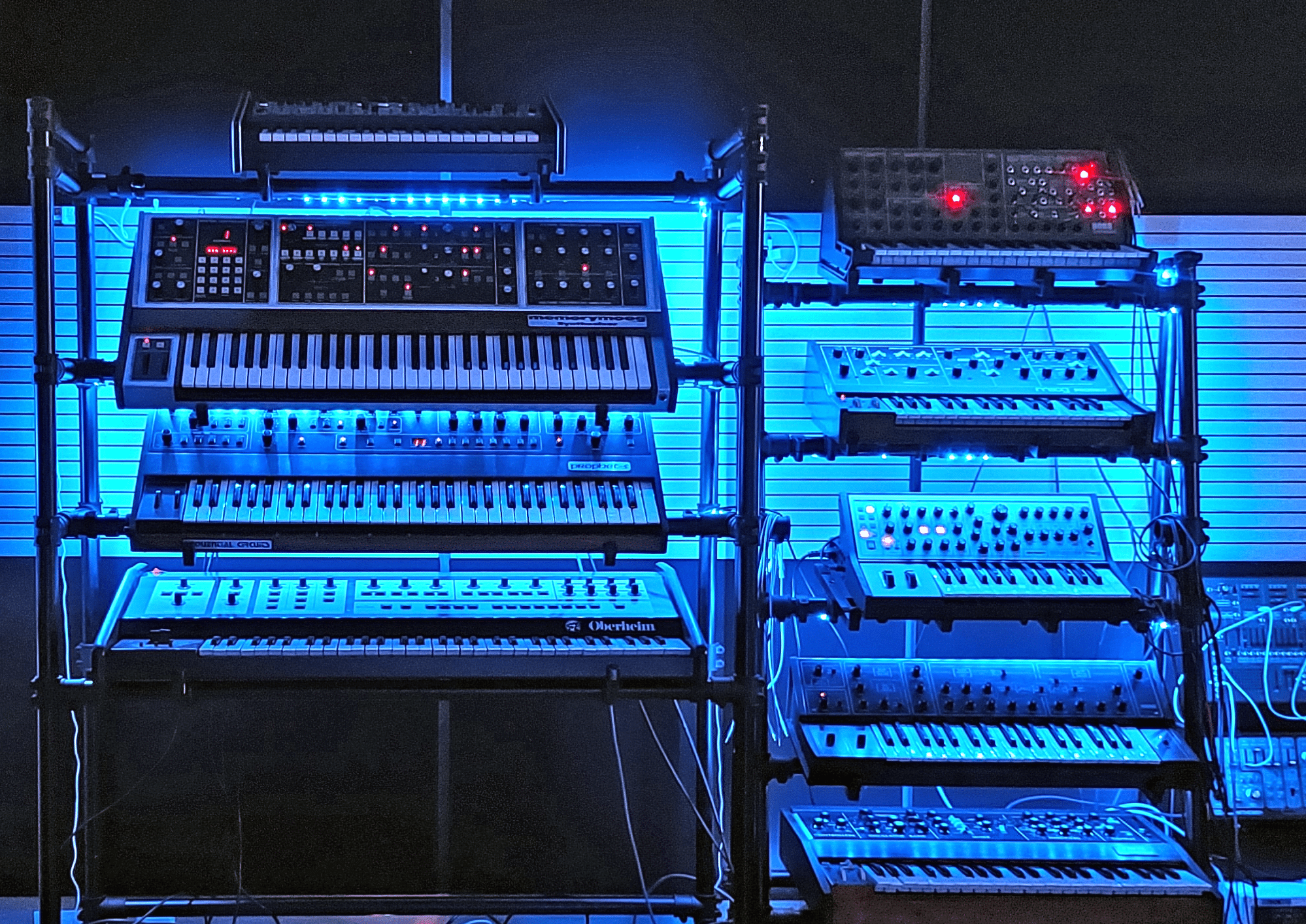 … allerdings sind die anderen Racks mit Moogs, Oberheim und Korg ebenfalls extrem verlockend.