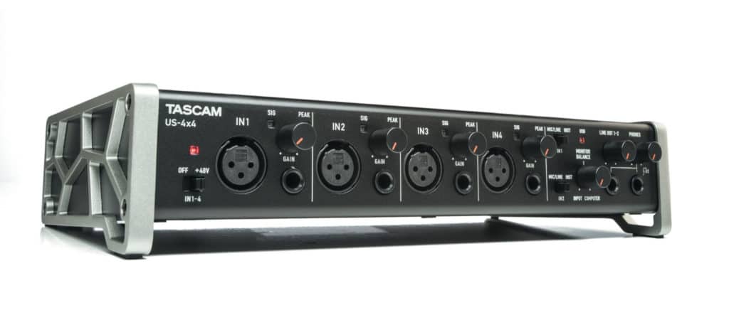 Tascam US-4x4-front