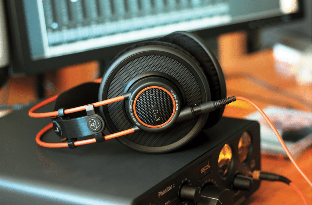 AKG K712PRO Offener Over-Ear-Studio-Referenzkopfhörer der Premiumklasse