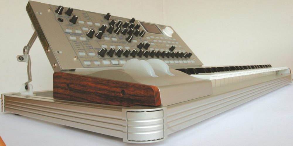 korg-radias-retro-future-cyber-design