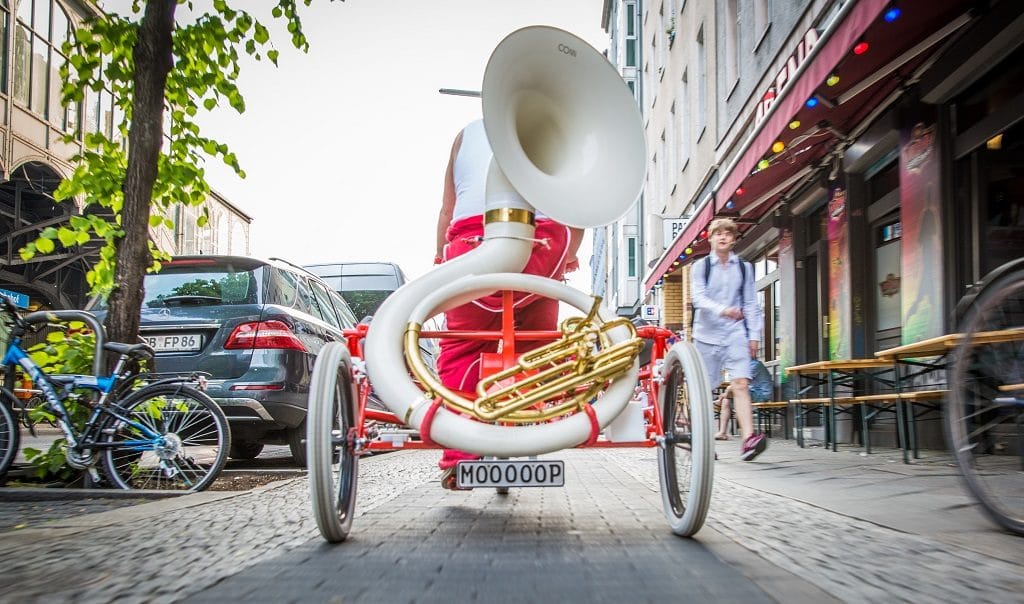 Abb07 - für das Sousafon wurde ein BMX-Rad mit zwei Hinterachsen verschweisst